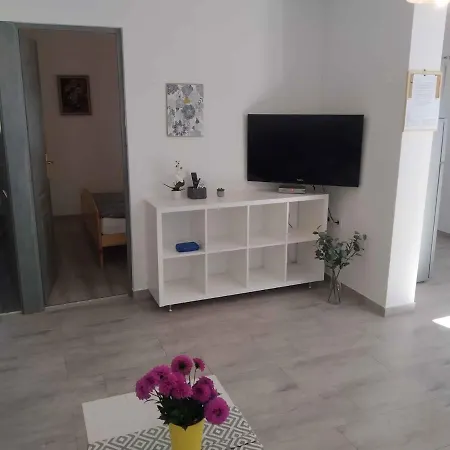 In 42286 Balatongyorok