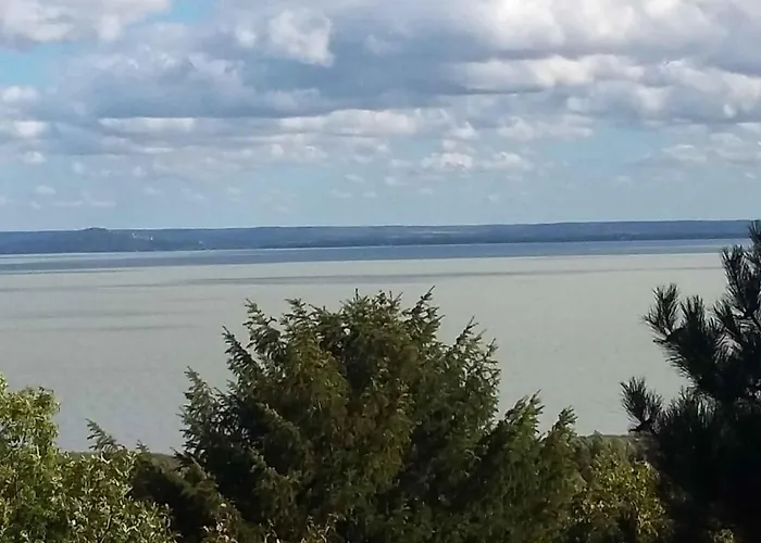 In 42286 בית נופש