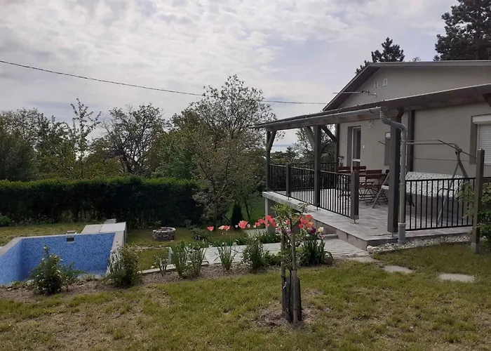 In 42286 בית נופש Balatongyörök