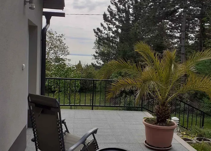 In 42286 בית נופש Balatongyörök